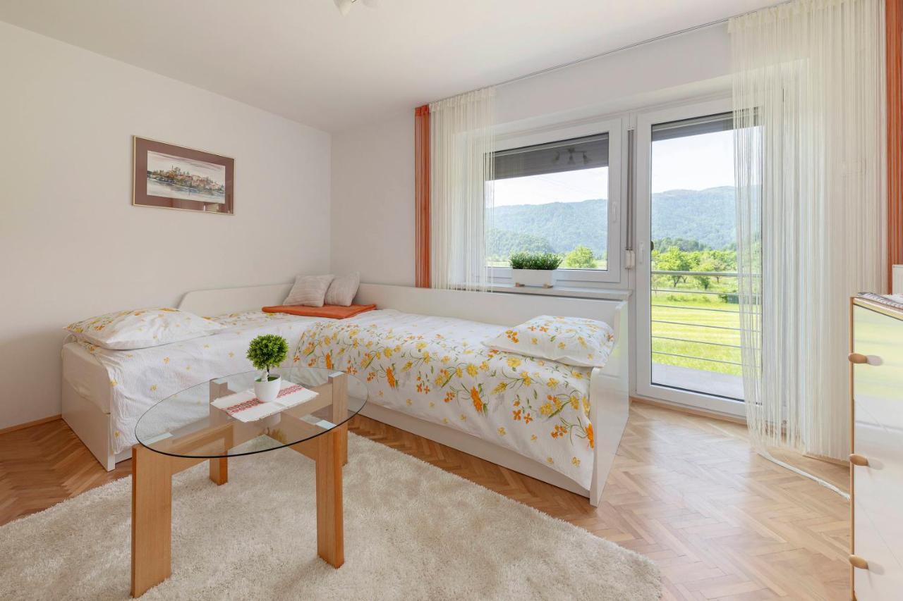 Appartamento Hisa V Zelenem Bled Esterno foto